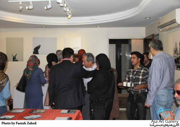 افتتاحیه نمایشگاه نرگس زاهد با حضور چهره‌های سرشناس + گزارش تصویری